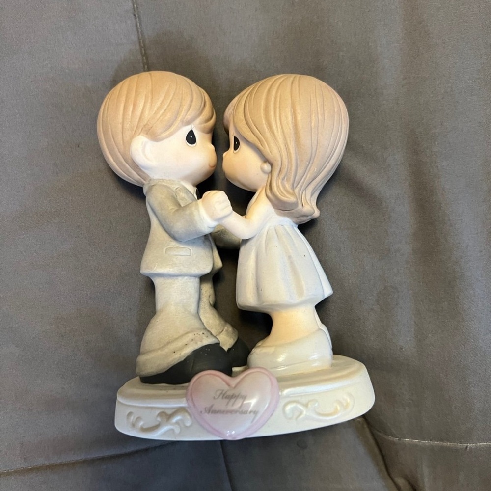 Precious moments anniversary figurine